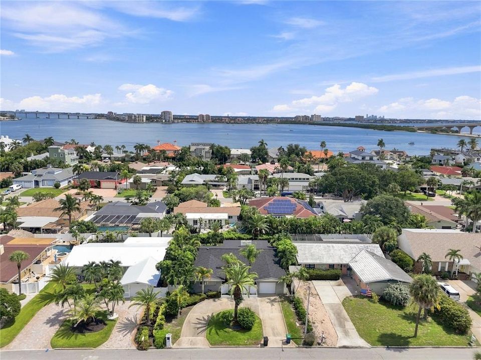 En Venta: $549,900 (2 camas, 2 baños, 1430 Pies cuadrados)