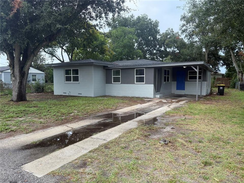 For Sale: $194,990 (3 beds, 1 baths, 998 Square Feet)