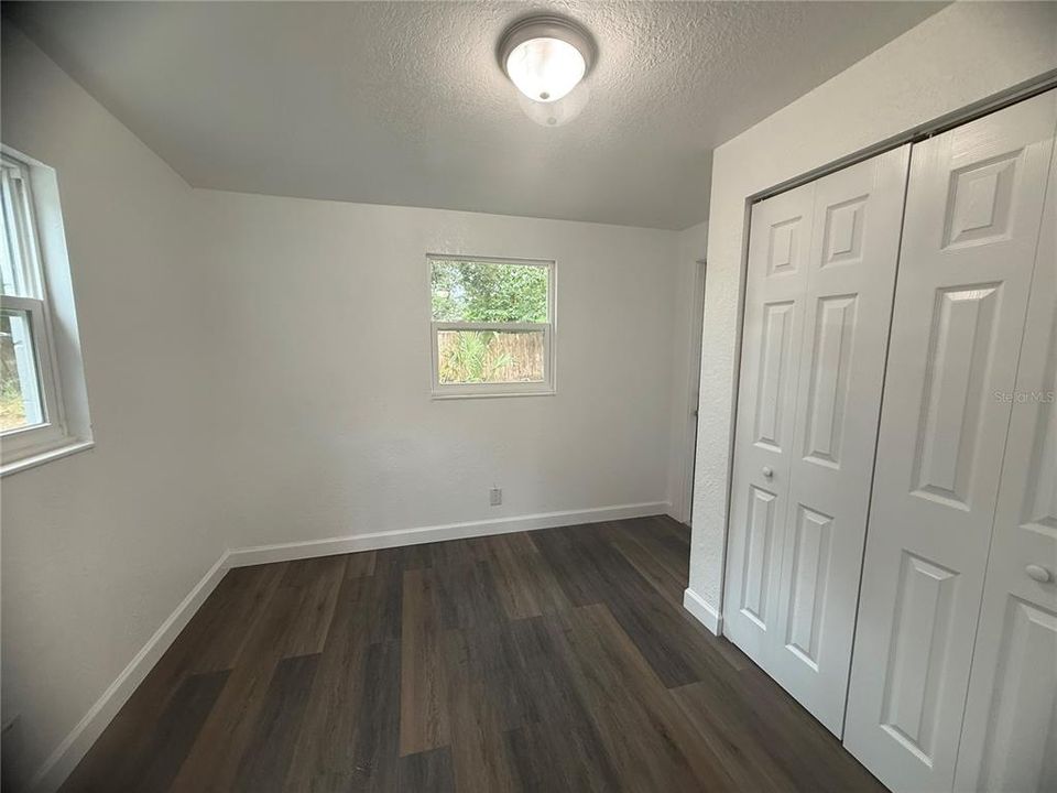 For Sale: $194,990 (3 beds, 1 baths, 998 Square Feet)