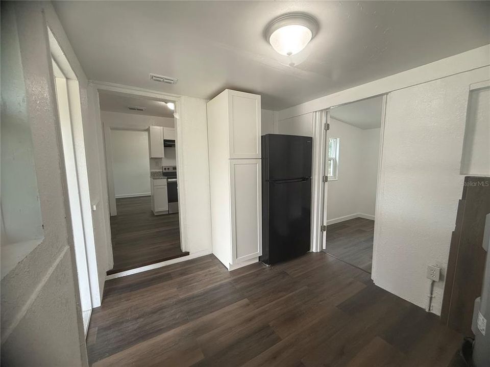 For Sale: $194,990 (3 beds, 1 baths, 998 Square Feet)