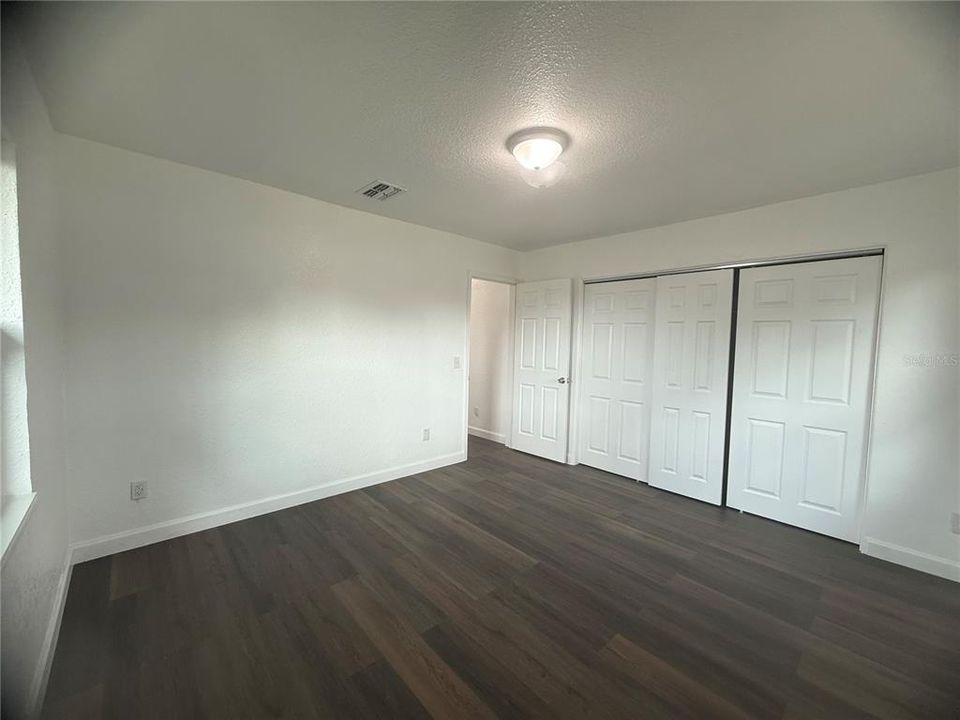 For Sale: $194,990 (3 beds, 1 baths, 998 Square Feet)