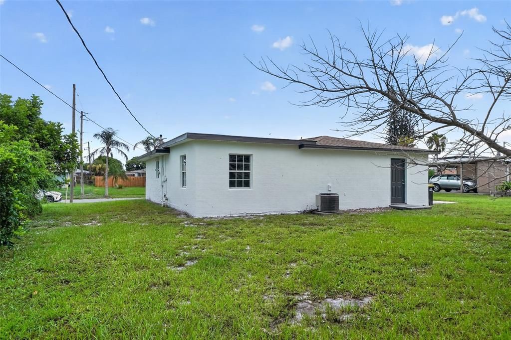 Activo con contrato: $219,900 (4 camas, 2 baños, 1482 Pies cuadrados)