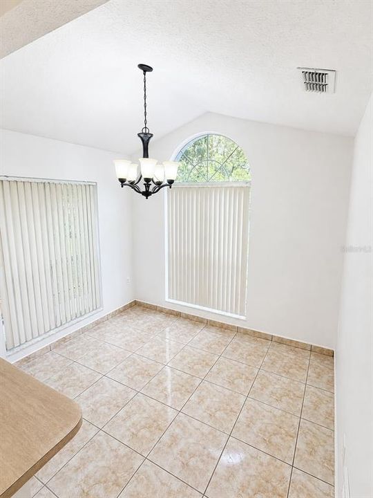 En Venta: $329,900 (3 camas, 2 baños, 1420 Pies cuadrados)