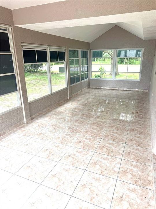 En Venta: $329,900 (3 camas, 2 baños, 1420 Pies cuadrados)