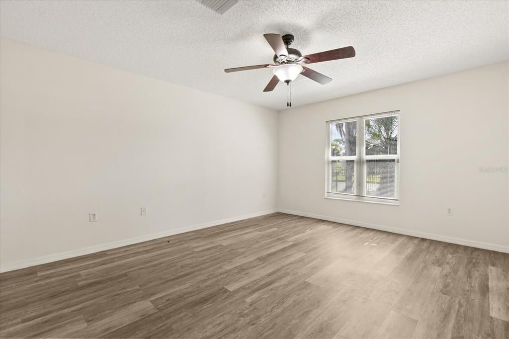 For Rent: $2,400 (4 beds, 2 baths, 2242 Square Feet)