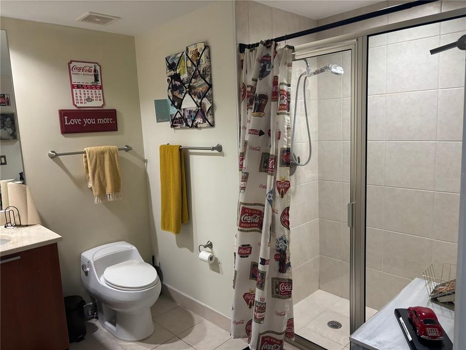 For Sale: $375,000 (2 beds, 2 baths, 1670 Square Feet)