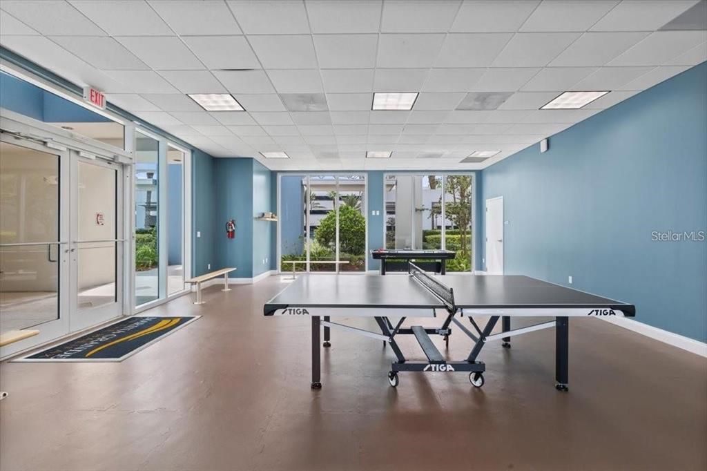 For Sale: $375,000 (2 beds, 2 baths, 1670 Square Feet)