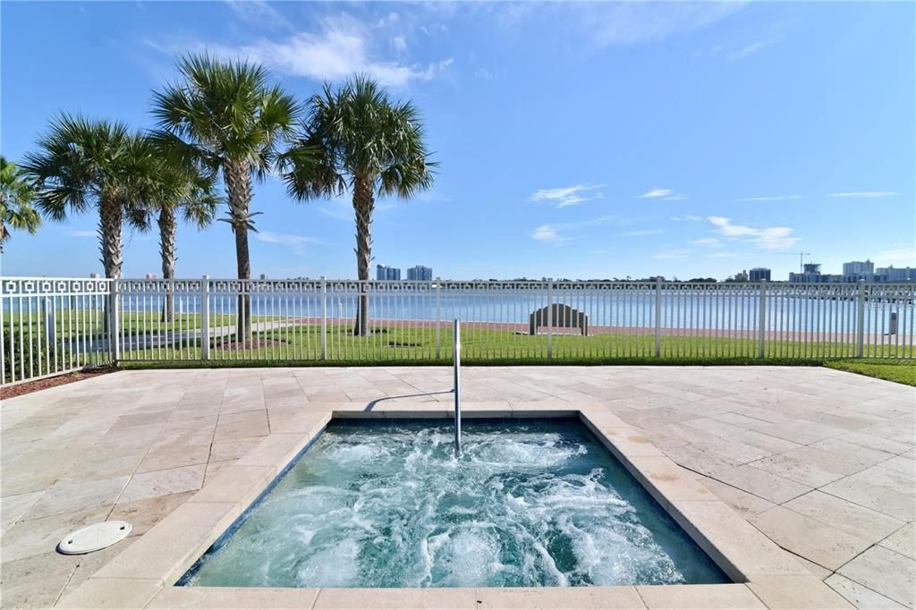 For Sale: $375,000 (2 beds, 2 baths, 1670 Square Feet)
