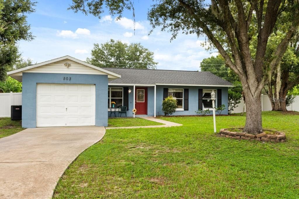 For Sale: $318,000 (3 beds, 2 baths, 1225 Square Feet)