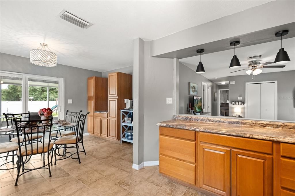 For Sale: $318,000 (3 beds, 2 baths, 1225 Square Feet)