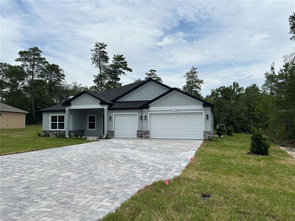 На продажу: $439,900 (4 спален, 3 ванн, 2478 Квадратных фут)