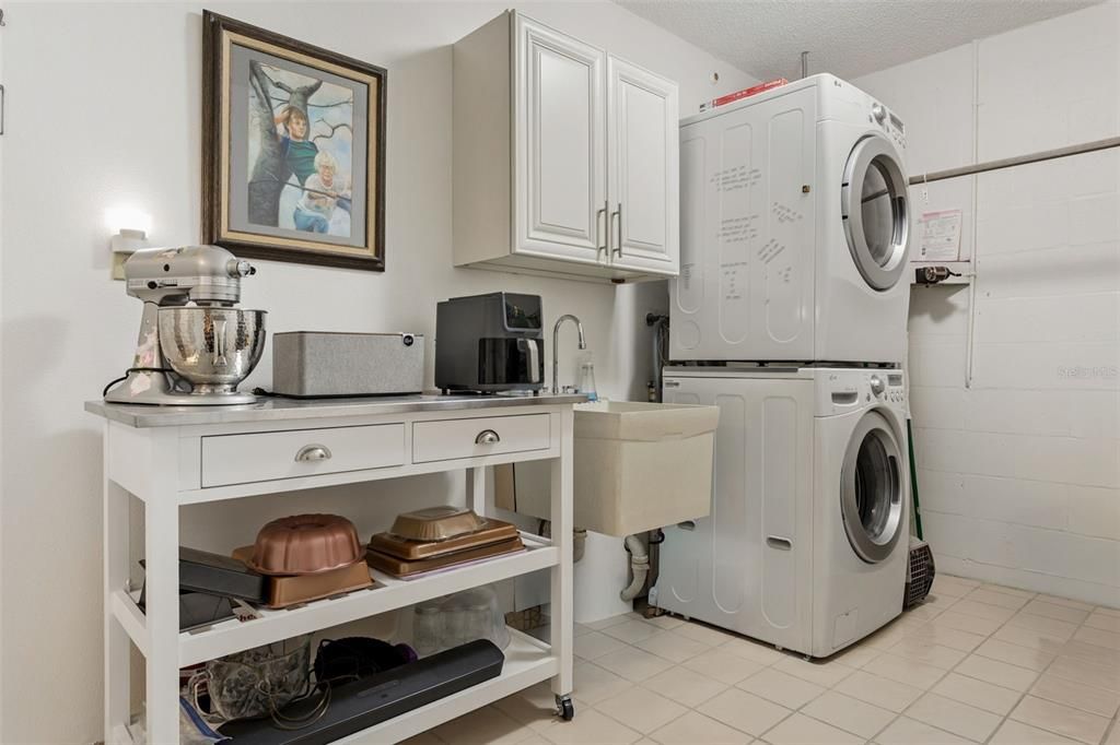 На продажу: $399,000 (3 спален, 2 ванн, 1786 Квадратных фут)