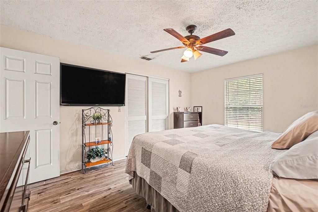 Activo con contrato: $259,999 (2 camas, 2 baños, 1272 Pies cuadrados)