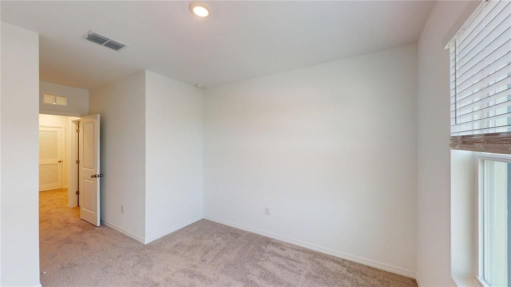 For Rent: $2,300 (3 beds, 2 baths, 1673 Square Feet)
