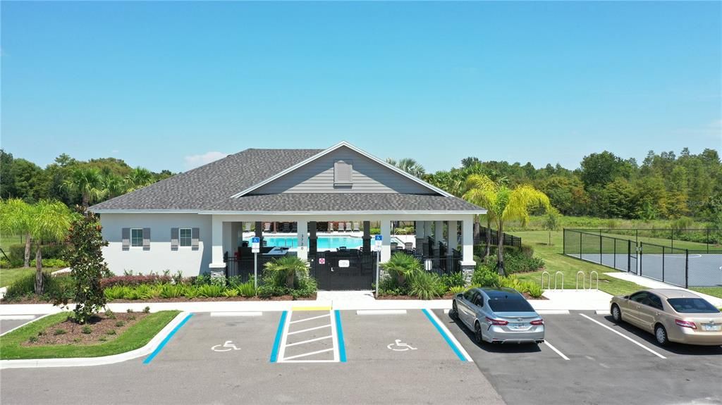For Rent: $2,300 (3 beds, 2 baths, 1673 Square Feet)