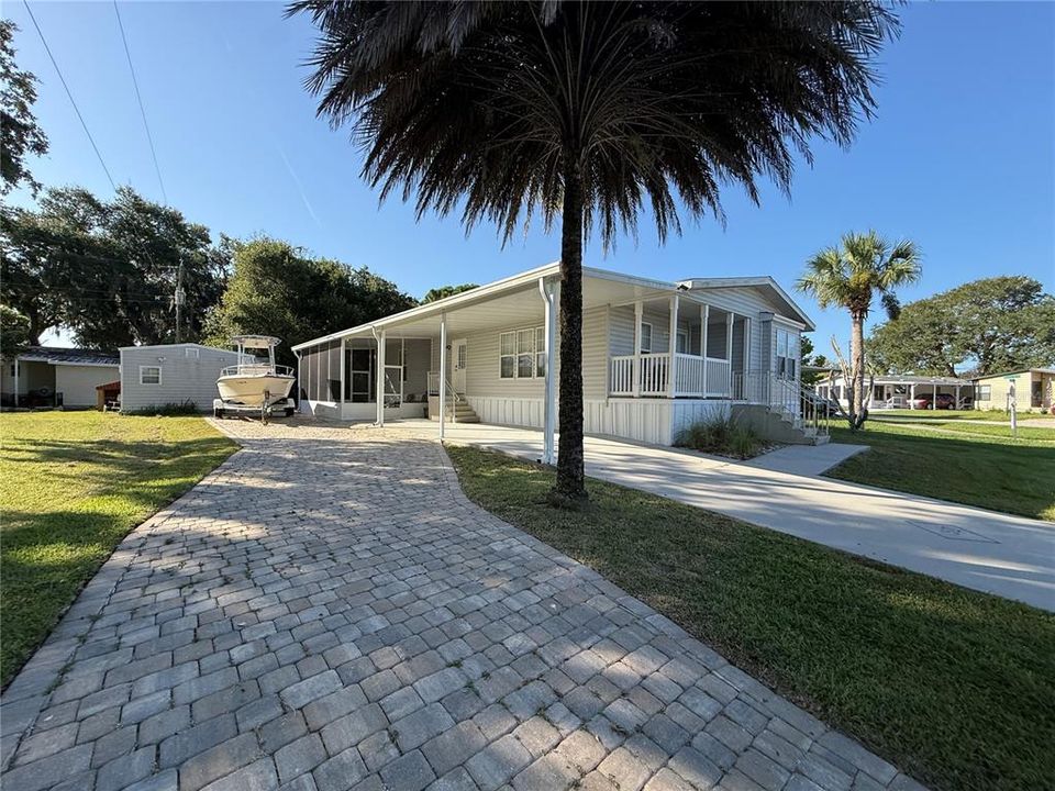 For Sale: $255,000 (2 beds, 2 baths, 1442 Square Feet)