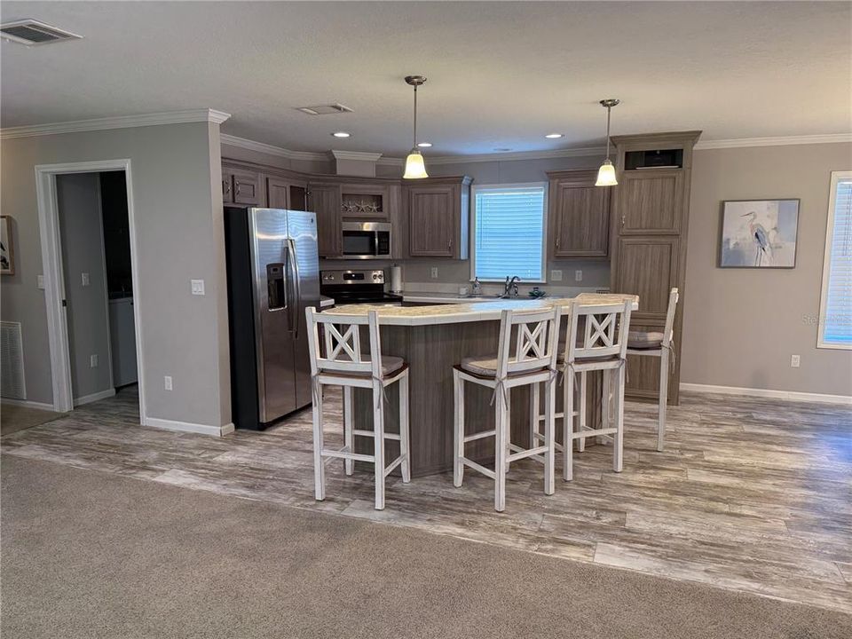 For Sale: $255,000 (2 beds, 2 baths, 1442 Square Feet)