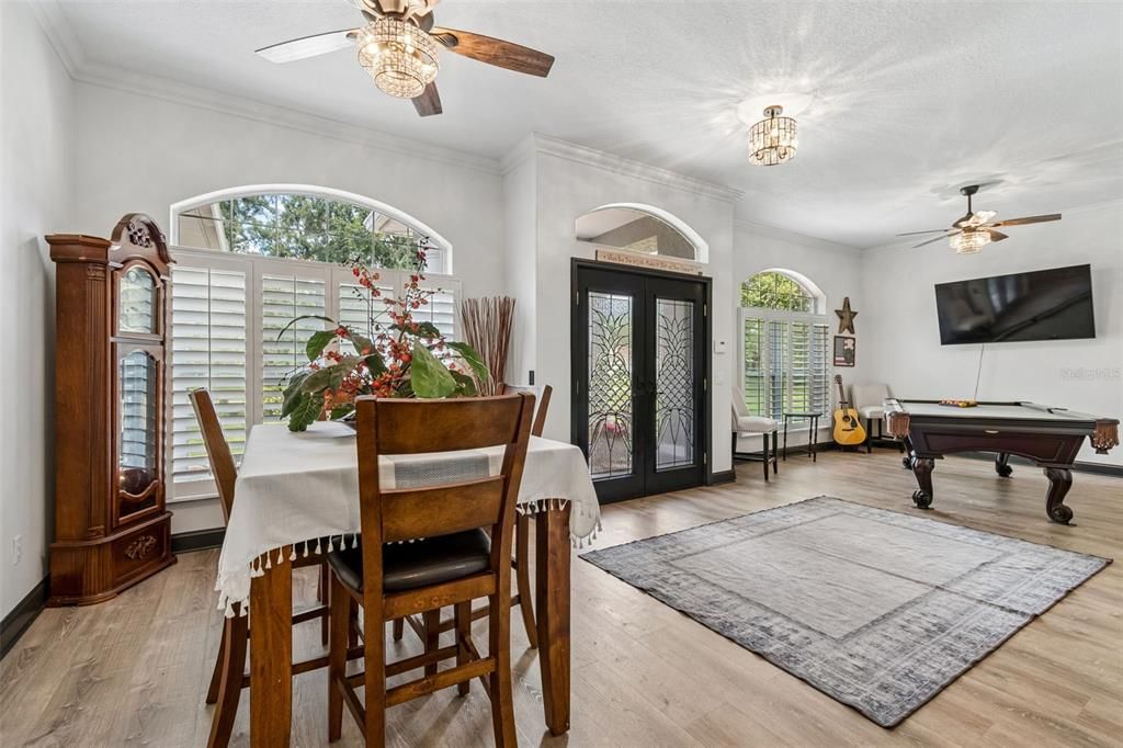 For Sale: $750,000 (3 beds, 3 baths, 2456 Square Feet)