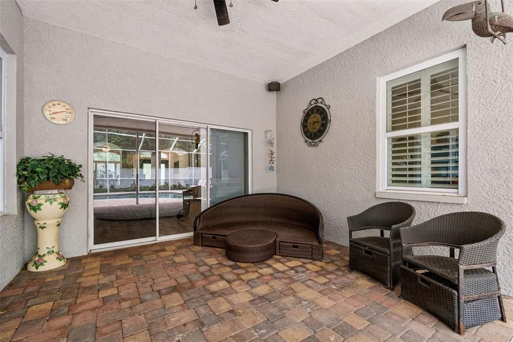 For Sale: $750,000 (3 beds, 3 baths, 2456 Square Feet)
