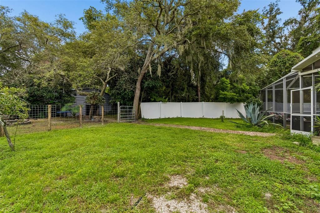 For Sale: $750,000 (3 beds, 3 baths, 2456 Square Feet)