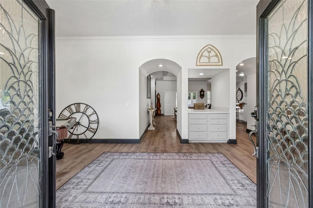 For Sale: $750,000 (3 beds, 3 baths, 2456 Square Feet)