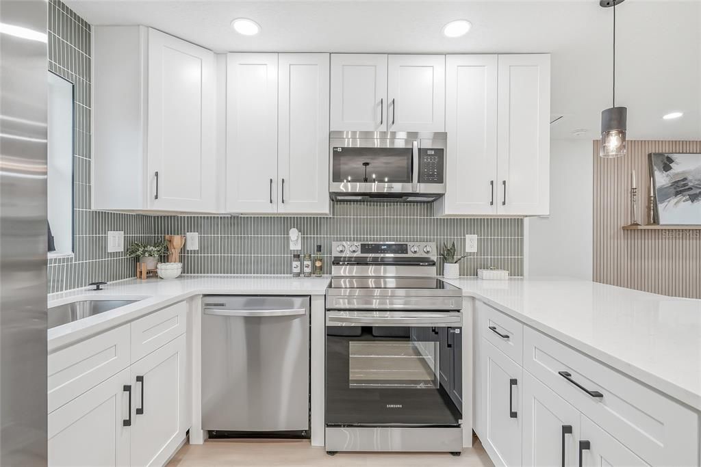 Activo con contrato: $399,900 (3 camas, 2 baños, 1188 Pies cuadrados)