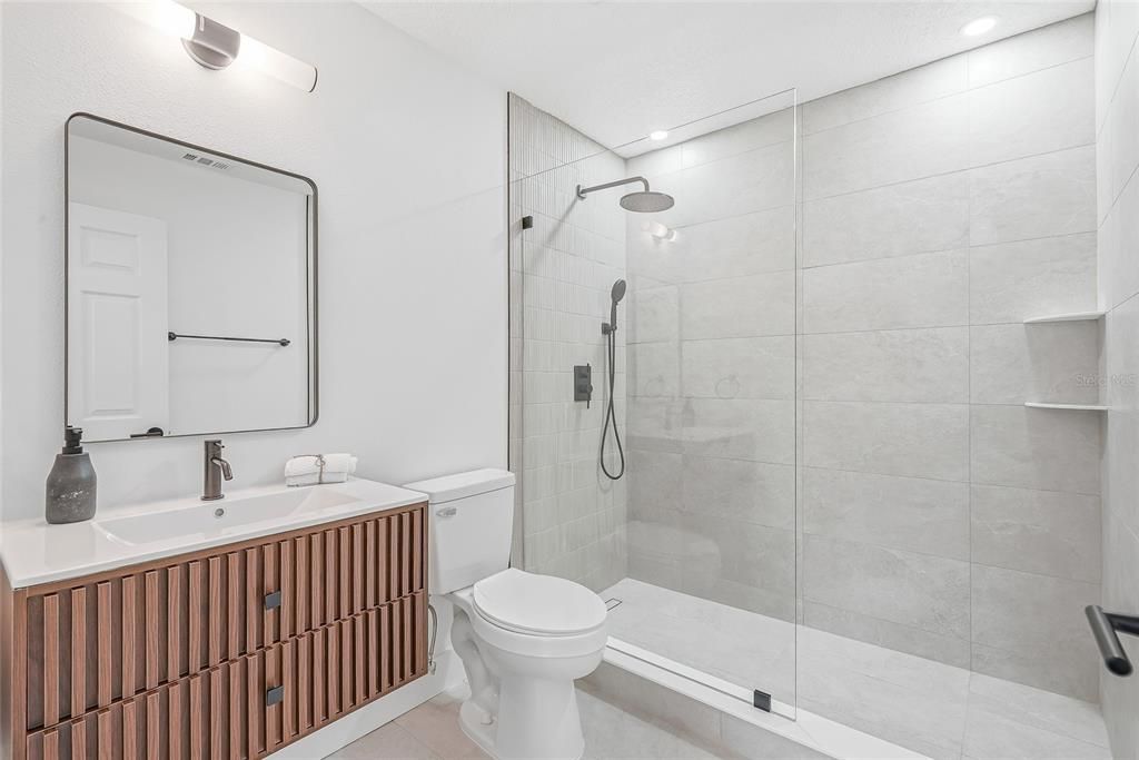 Activo con contrato: $399,900 (3 camas, 2 baños, 1188 Pies cuadrados)