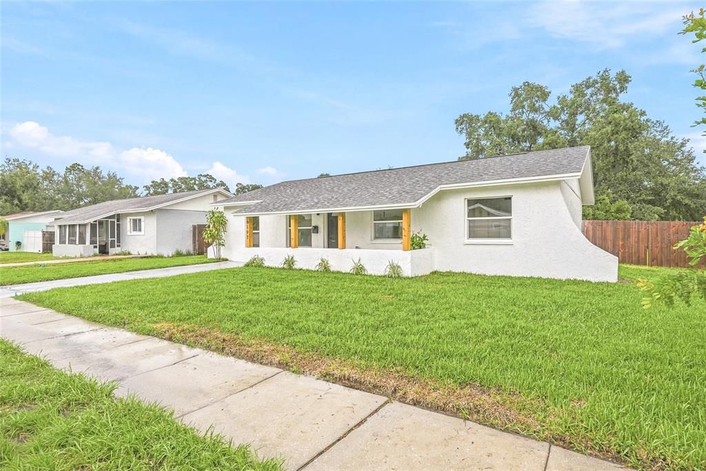 Activo con contrato: $399,900 (3 camas, 2 baños, 1188 Pies cuadrados)
