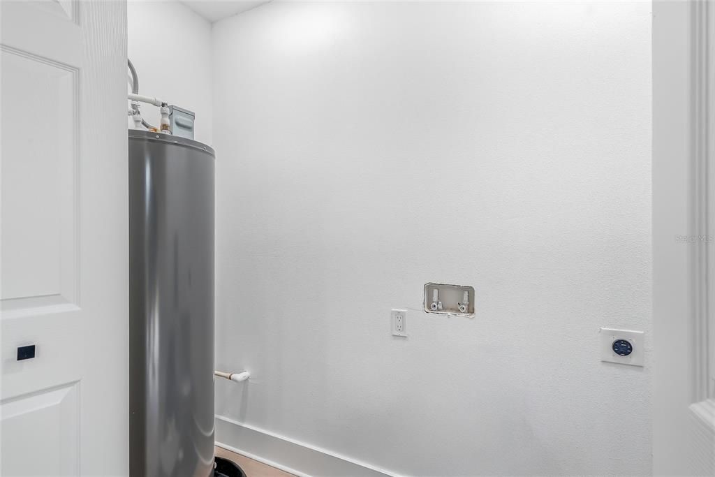 Activo con contrato: $399,900 (3 camas, 2 baños, 1188 Pies cuadrados)