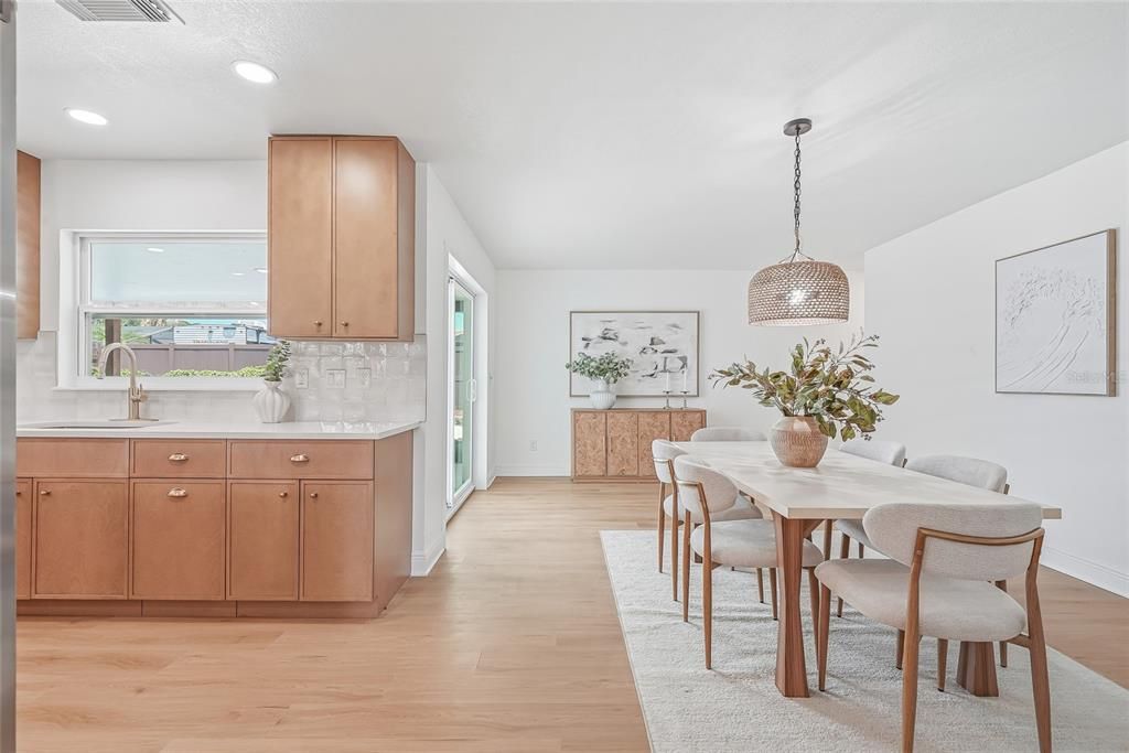 For Sale: $599,900 (3 beds, 2 baths, 1572 Square Feet)