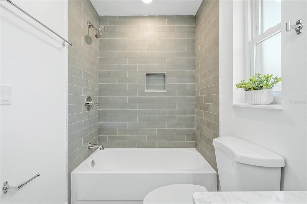 For Sale: $599,900 (3 beds, 2 baths, 1572 Square Feet)