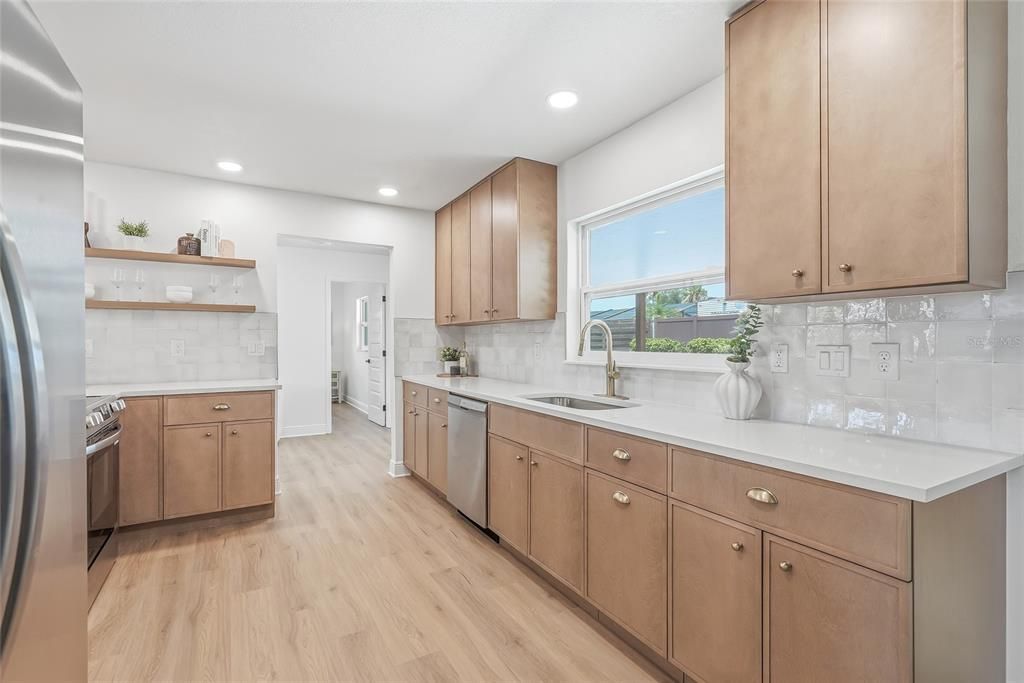 For Sale: $599,900 (3 beds, 2 baths, 1572 Square Feet)