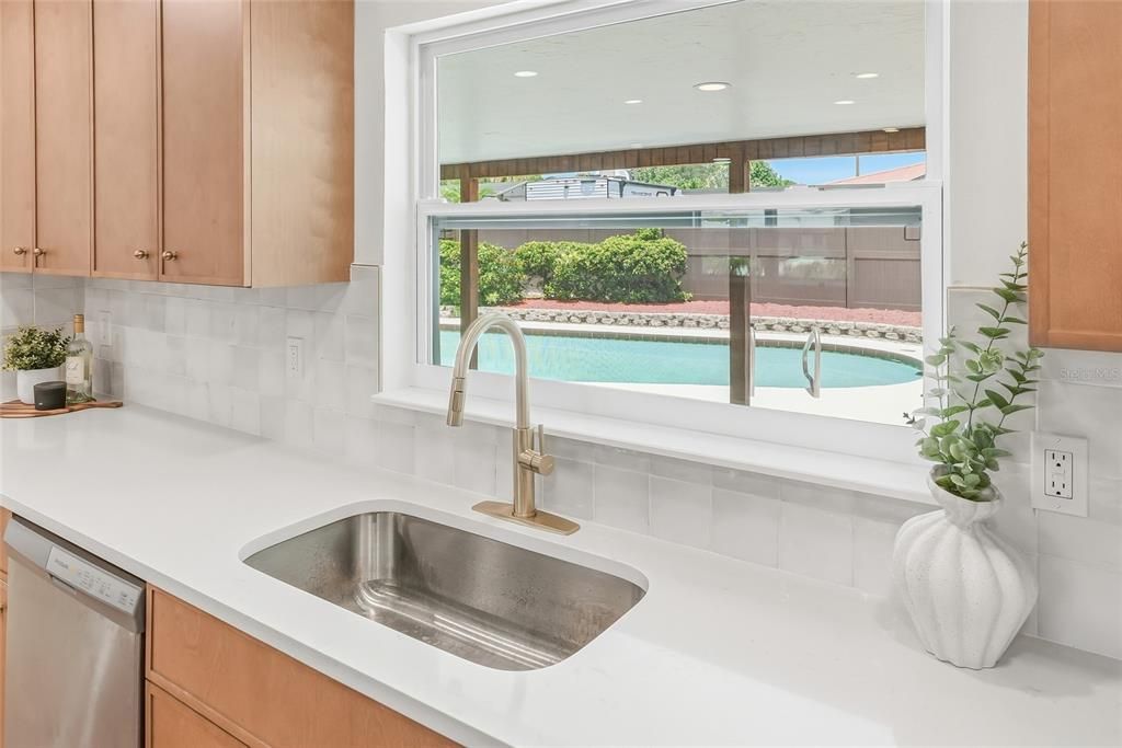 For Sale: $599,900 (3 beds, 2 baths, 1572 Square Feet)