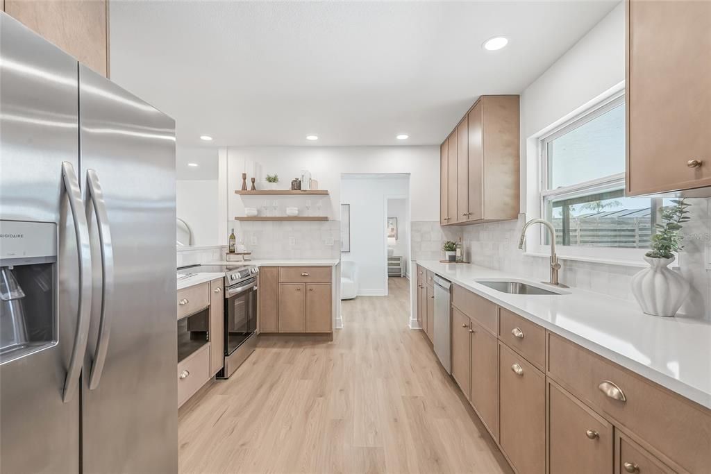 For Sale: $599,900 (3 beds, 2 baths, 1572 Square Feet)