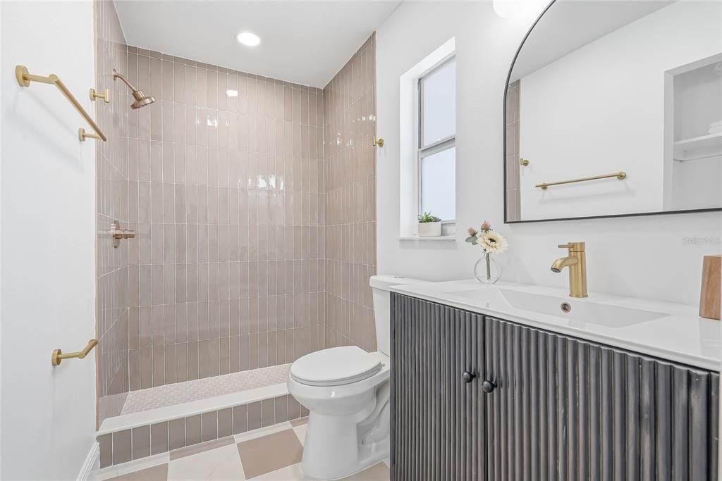 For Sale: $599,900 (3 beds, 2 baths, 1572 Square Feet)