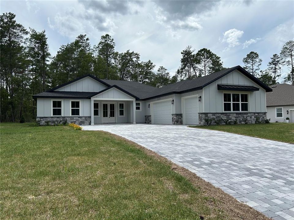 На продажу: $458,900 (4 спален, 2 ванн, 2265 Квадратных фут)