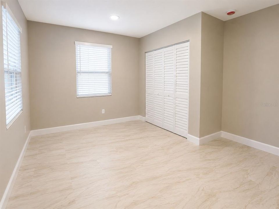 Active With Contract: $360,000 (3 beds, 2 baths, 1152 Square Feet)