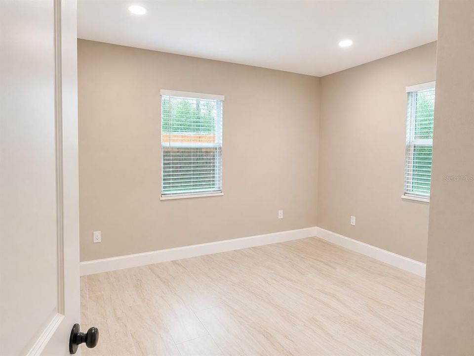 Active With Contract: $360,000 (3 beds, 2 baths, 1152 Square Feet)