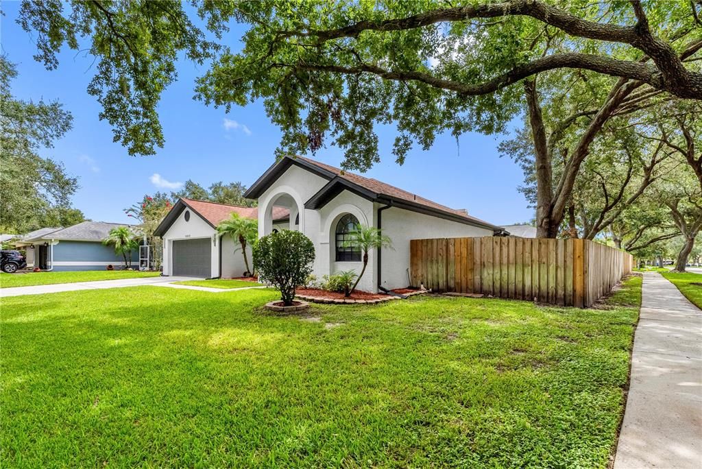 Active With Contract: $599,000 (4 beds, 3 baths, 2094 Square Feet)