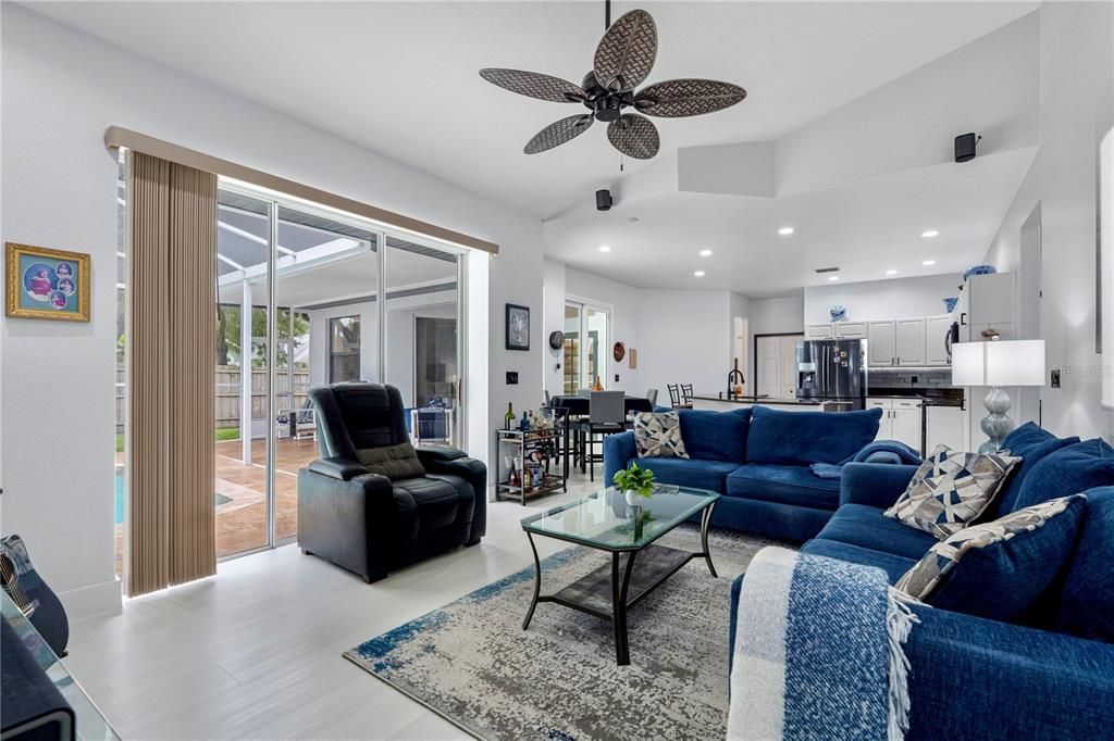 Active With Contract: $599,000 (4 beds, 3 baths, 2094 Square Feet)