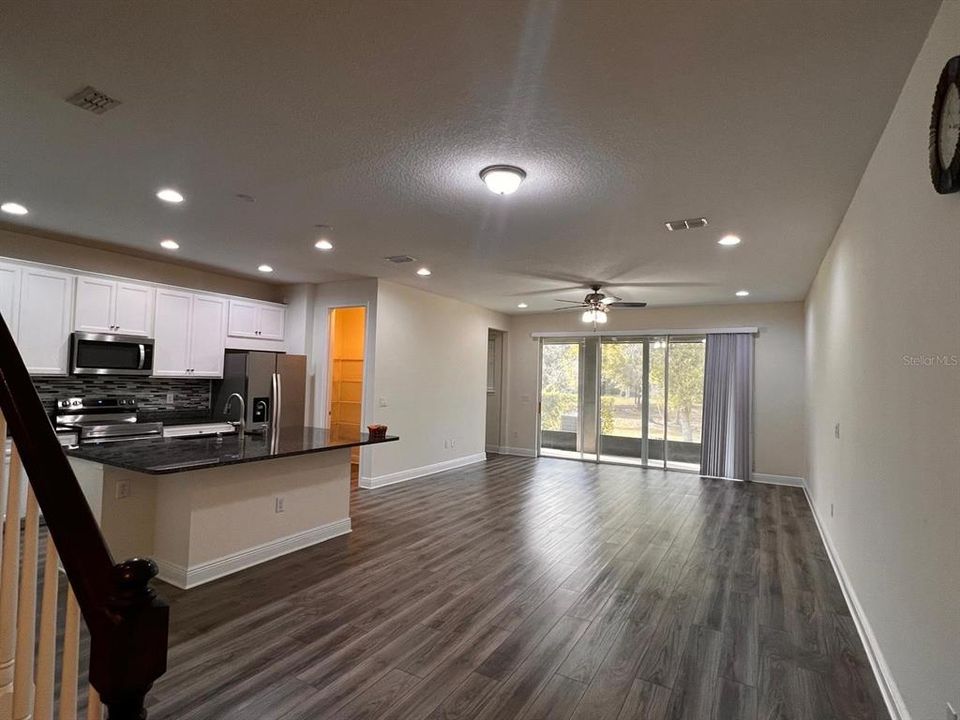 For Rent: $2,990 (3 beds, 2 baths, 2307 Square Feet)