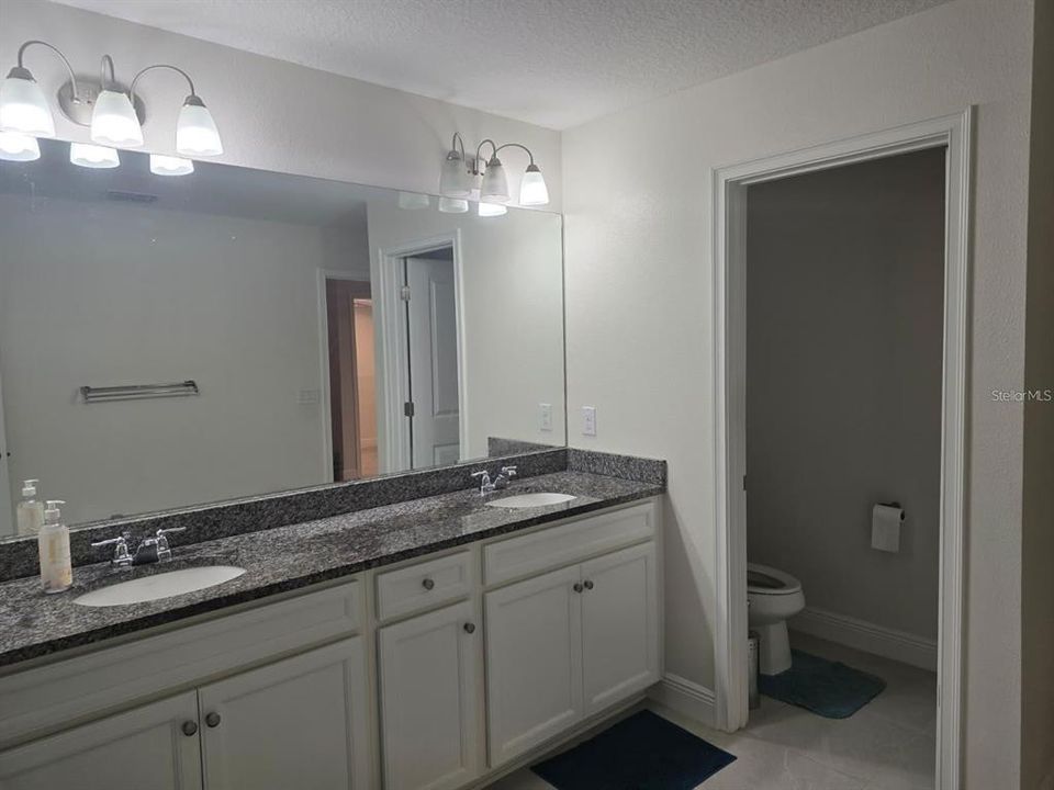 For Rent: $2,990 (3 beds, 2 baths, 2307 Square Feet)