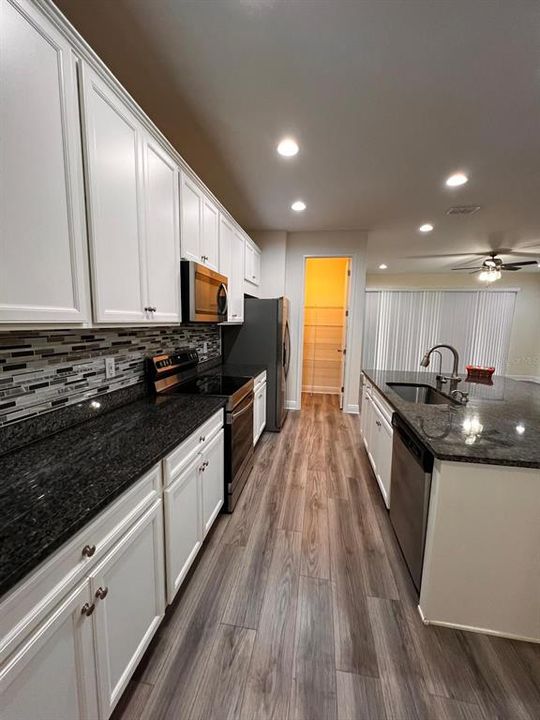 For Rent: $2,990 (3 beds, 2 baths, 2307 Square Feet)