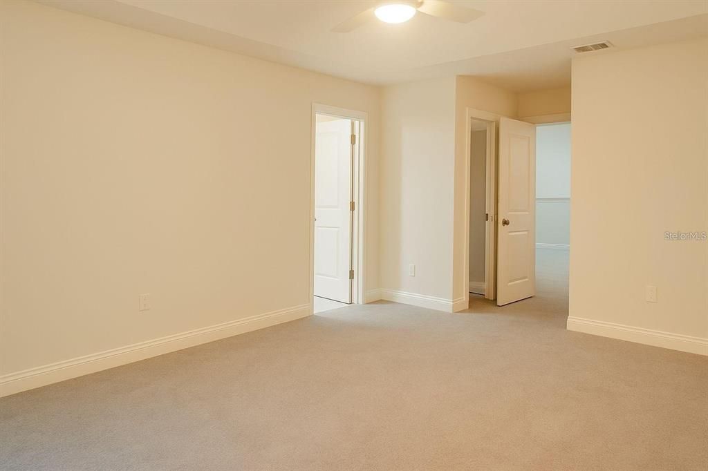 For Rent: $2,990 (3 beds, 2 baths, 2307 Square Feet)