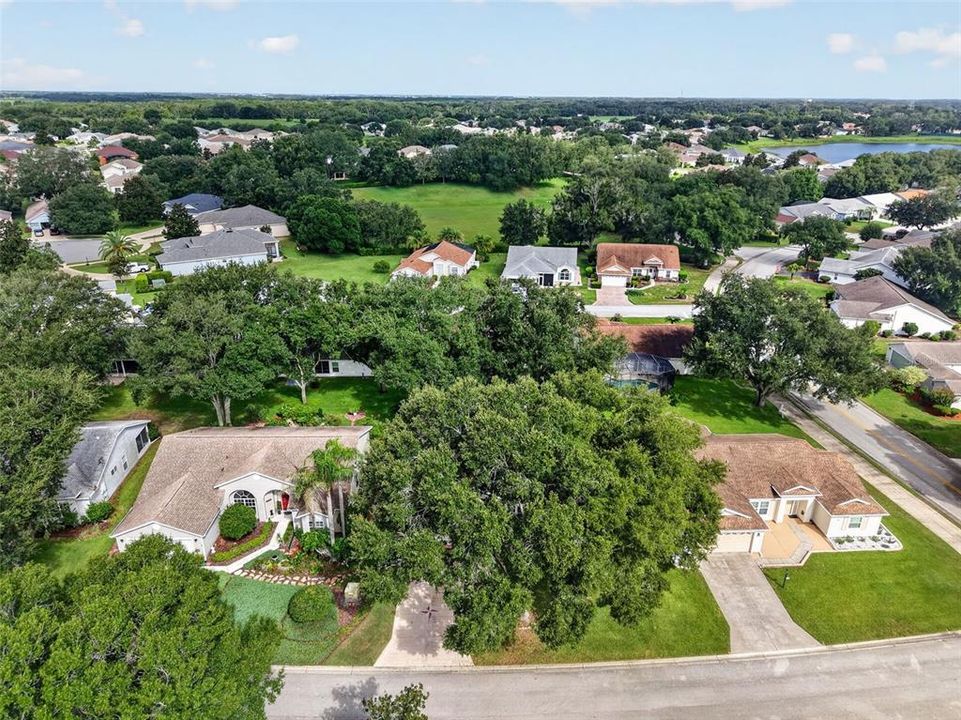 На продажу: $259,000 (3 спален, 2 ванн, 1737 Квадратных фут)