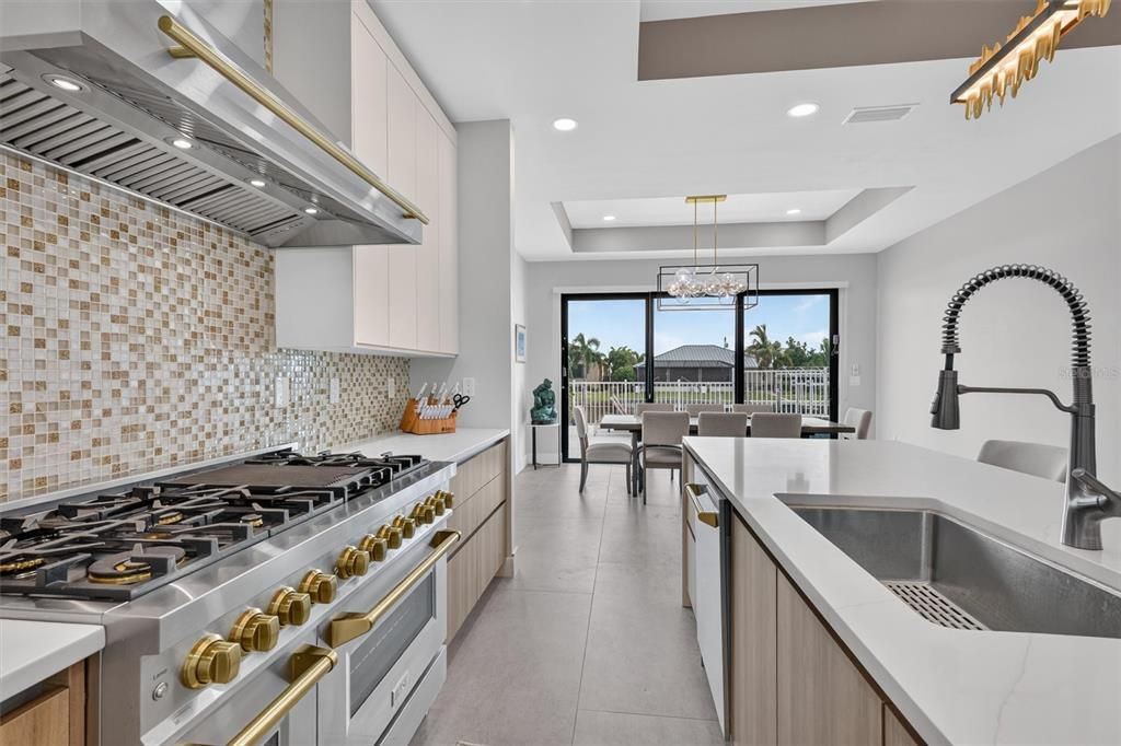 En Venta: $1,950,000 (4 camas, 4 baños, 4851 Pies cuadrados)