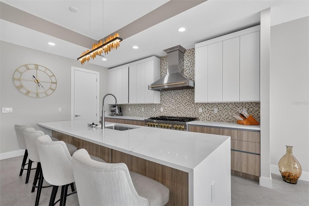 En Venta: $1,950,000 (4 camas, 4 baños, 4851 Pies cuadrados)