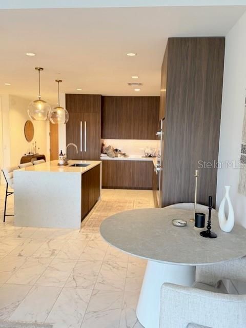 En Venta: $879,000 (1 camas, 1 baños, 1144 Pies cuadrados)