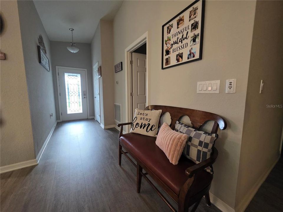 For Rent: $2,500 (3 beds, 2 baths, 1435 Square Feet)