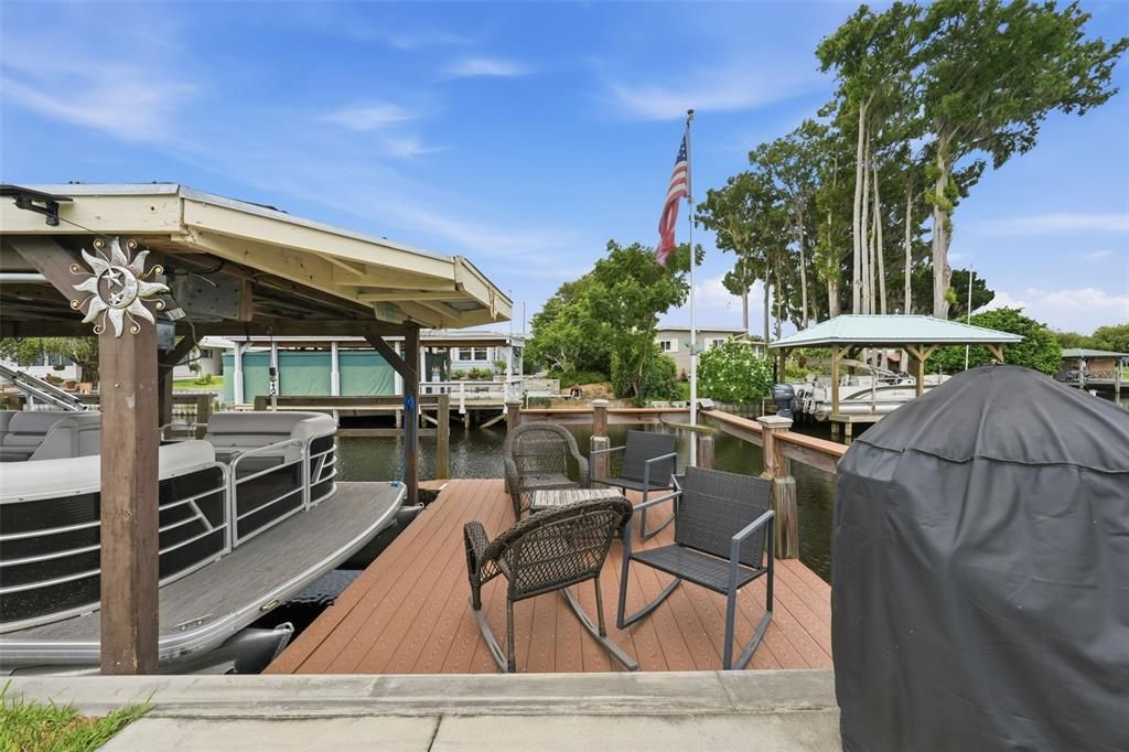 For Sale: $325,000 (3 beds, 2 baths, 1104 Square Feet)